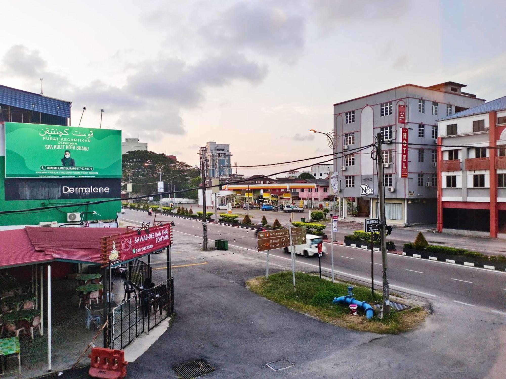 Salaam Suites Hotel 哥打巴鲁 外观 照片